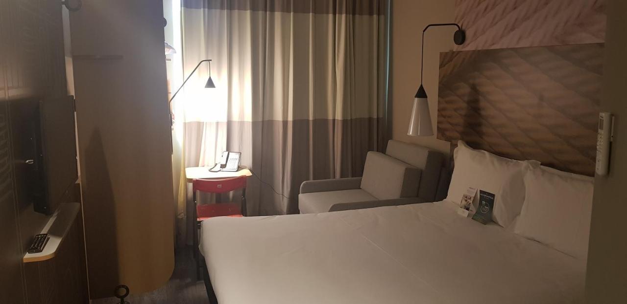 Ibis Carlos Barbosa Esterno foto