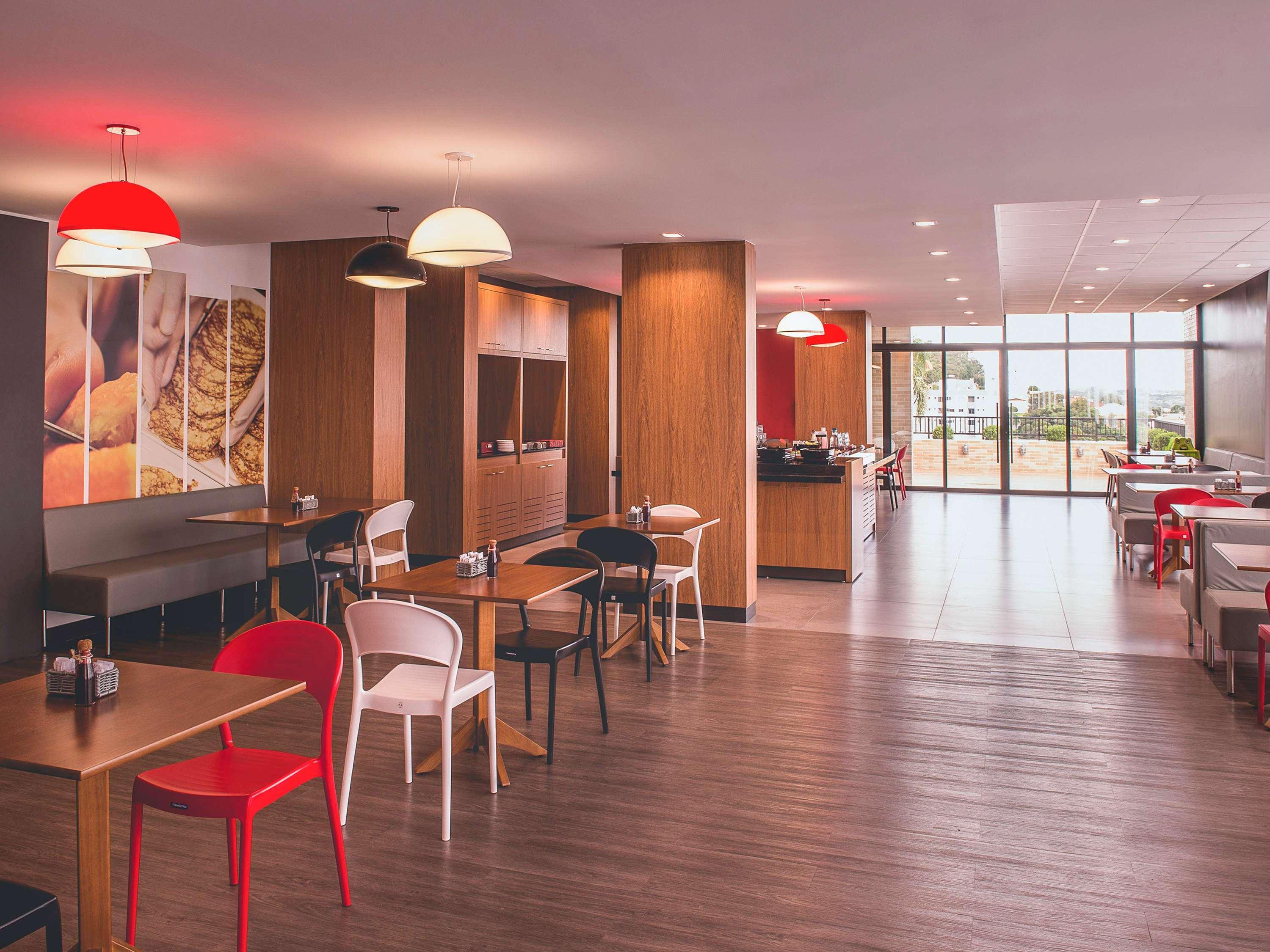 Ibis Carlos Barbosa Esterno foto