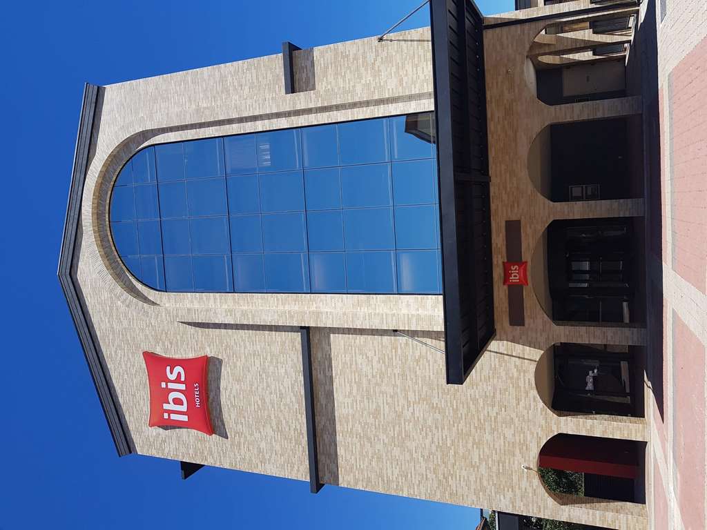 Ibis Carlos Barbosa Esterno foto